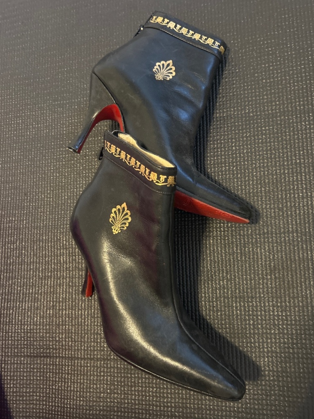 RARE Christian Louboutin Black Leather Pointed Toe Ankle Booties Red Sole